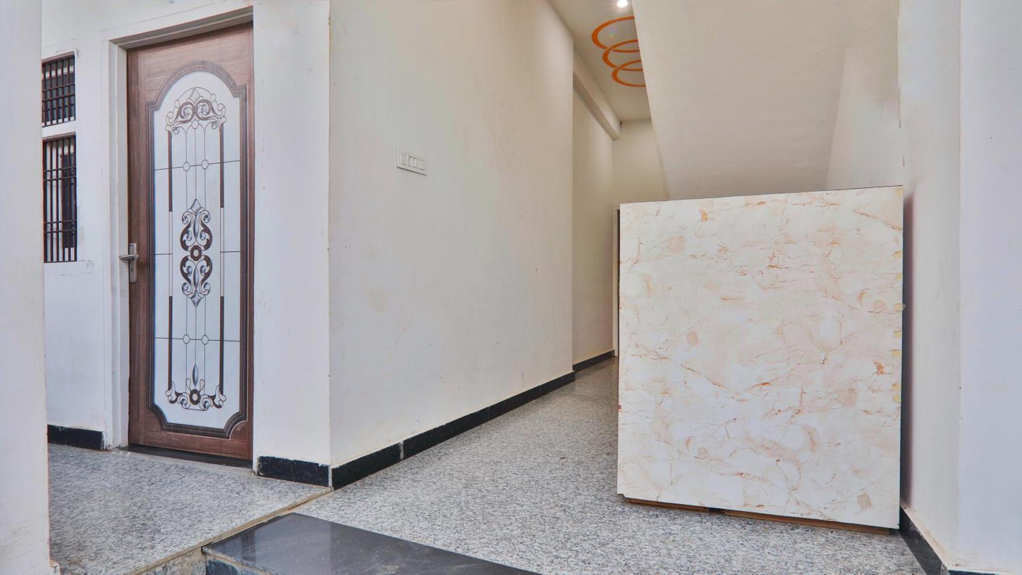Hotel Ramayan Inn Free Pickup From Ayodhya Dham Junction Extérieur photo